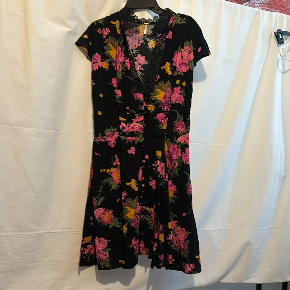 Free people women’s dress.